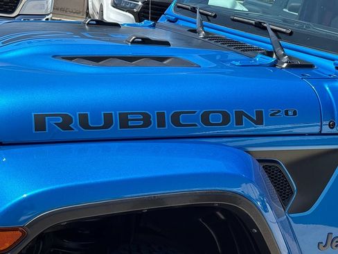 Used 2023 Jeep Wrangler Unlimited Rubicon 4xe AWD/4WD image 8