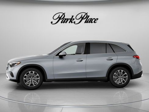 Used 2026 Mercedes-Benz GLC 300 image 6