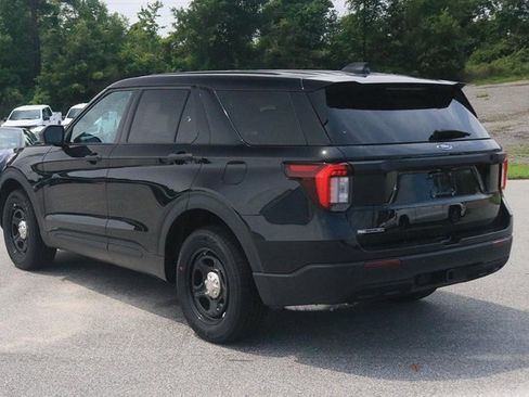 New 2025 Ford Explorer 4WD Police Interceptor image 5