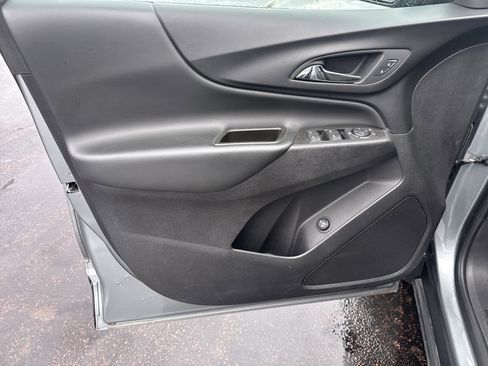 Used 2024 Chevrolet Equinox LT image 16