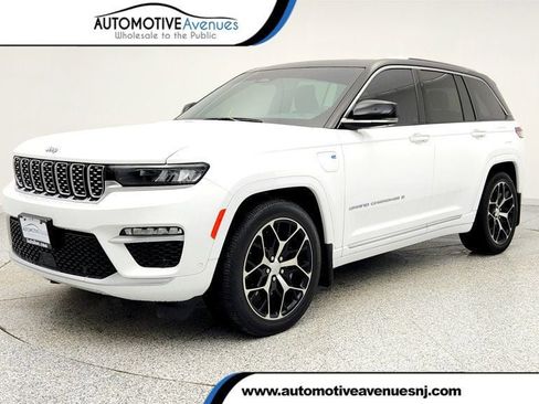 Used 2022 Jeep Grand Cherokee Summit image 1