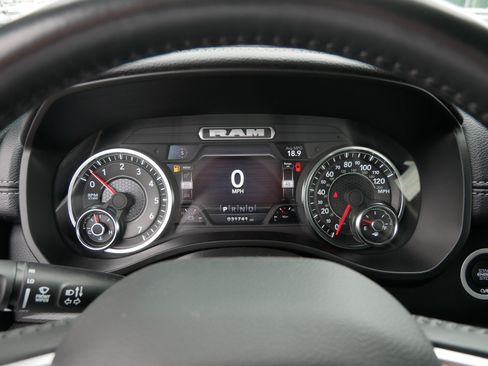 Used 2023 RAM 1500 Laramie AWD/4WD image 21