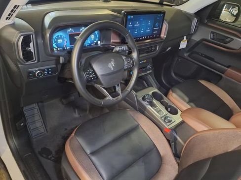 Certified 2025 Ford Bronco Sport Outer Banks w/ Sasquatch Outer Banks Package AWD/4WD image 4