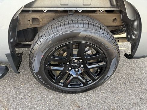 Used 2023 Chevrolet Silverado 1500 RST w/ Z71 Off-Road Package image 17