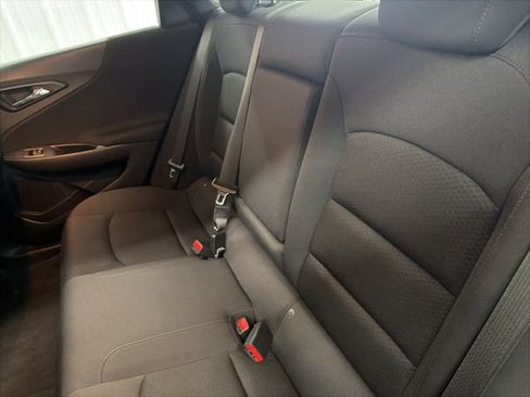 Used 2024 Chevrolet Malibu LT FWD image 18