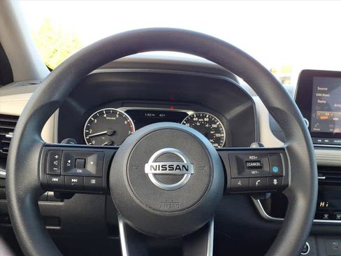 Certified 2021 Nissan Rogue SV image 24