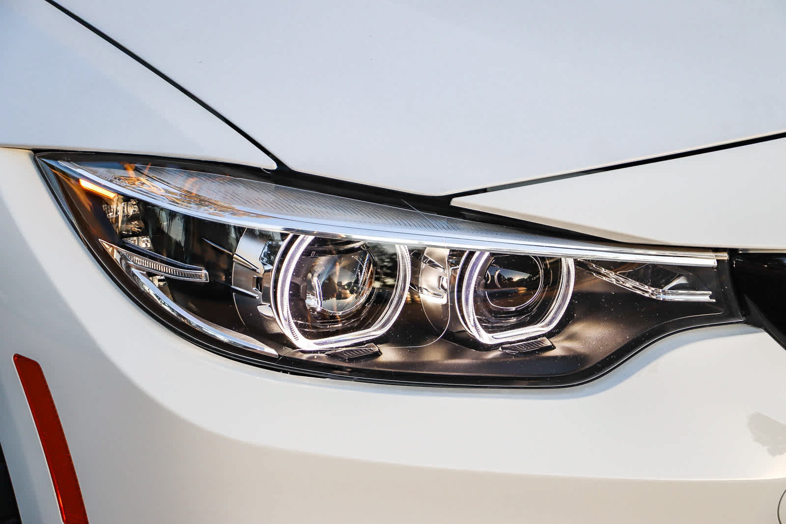 Used 2018 BMW M3 RWD image 4