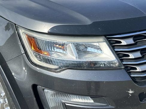 Used 2016 Ford Explorer Limited w/ Equipment Group 301A AWD/4WD image 4