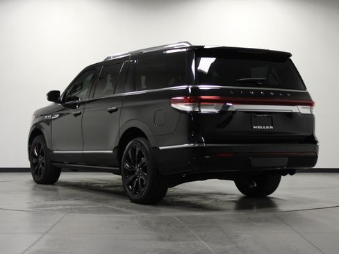 Used 2024 Lincoln Navigator L Reserve w/ Monochromatic Package AWD/4WD image 6
