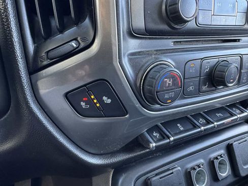 Used 2018 Chevrolet Silverado 1500 LT w/ All Star Edition image 33