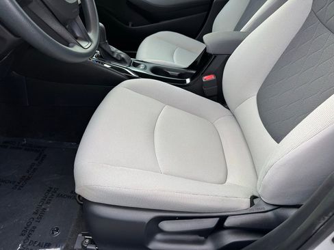 Used 2021 Toyota Corolla LE image 33