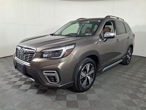Used 2021 Subaru Forester Touring image 6