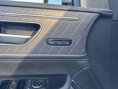 Used 2025 INFINITI QX80 Autograph image 14