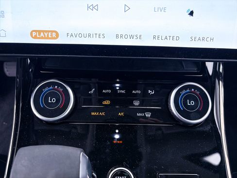 Used 2023 Land Rover Range Rover Sport SE AWD/4WD image 26