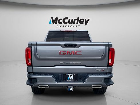 Used 2021 GMC Sierra 1500 AT4 w/ AT4 Premium Package AWD/4WD image 6
