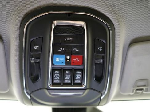 Used 2022 Jeep Grand Cherokee Limited 4xe image 48