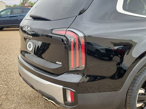 Used 2023 Kia Telluride SX AWD/4WD image 14