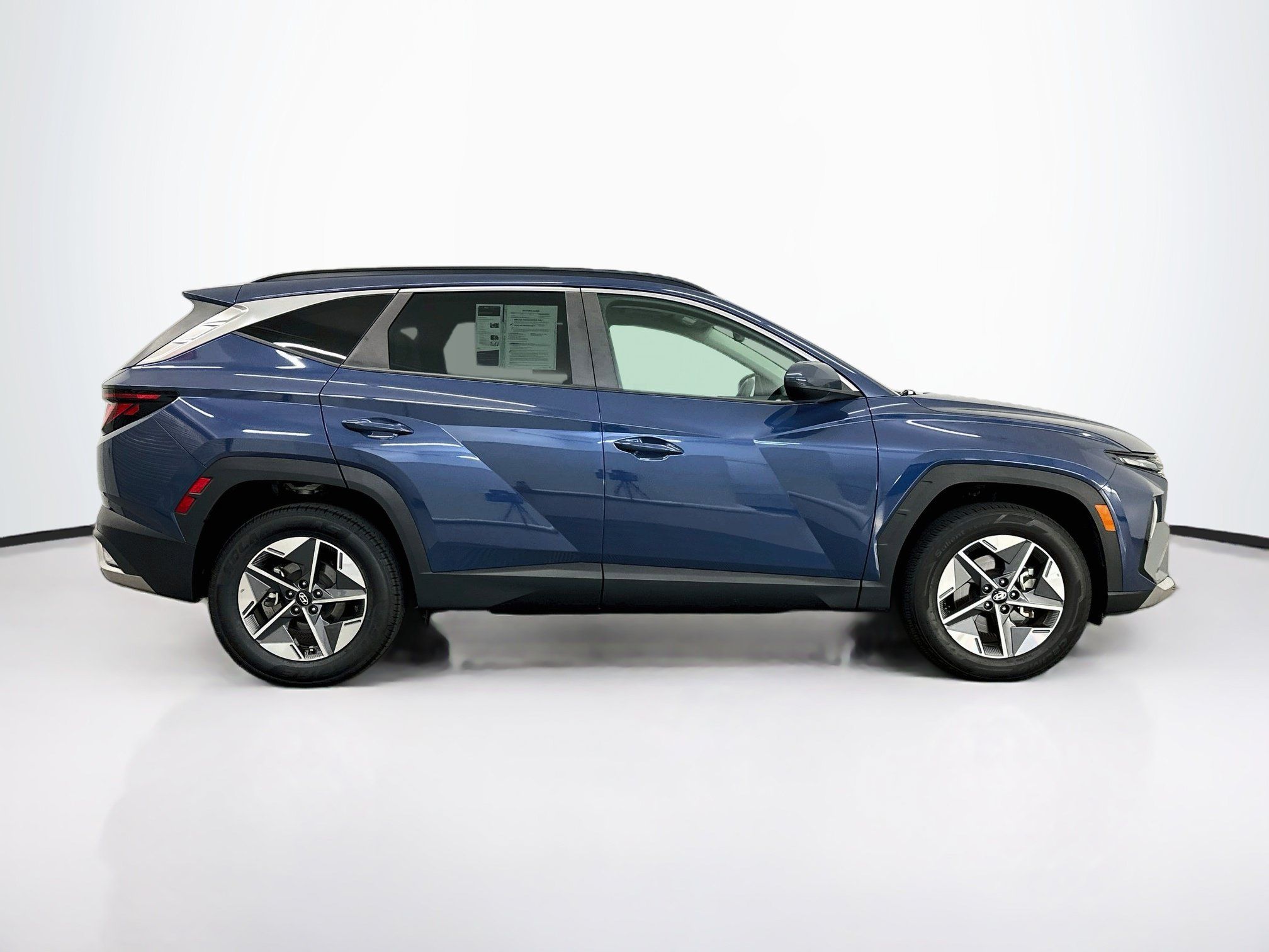 Used 2025 Hyundai Tucson SEL AWD/4WD image 10