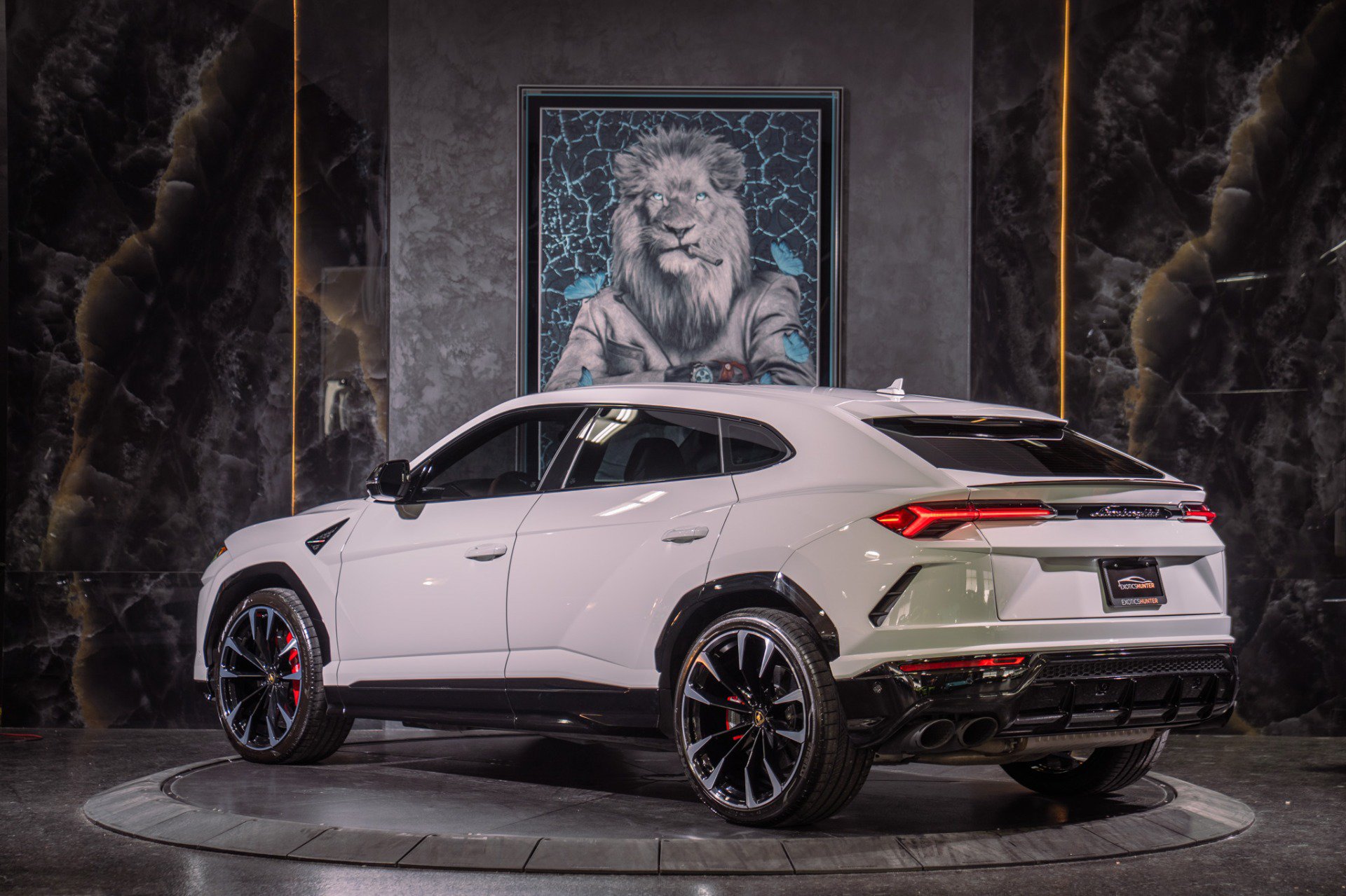 Used 2022 Lamborghini Urus AWD/4WD image 4