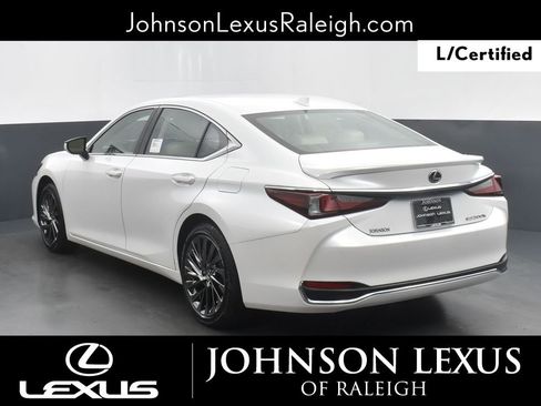 Certified 2025 Lexus ES 300h Ultra Luxury w/ Accessory Package (Z2) image 7