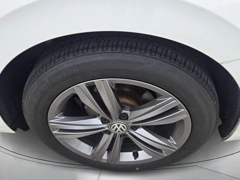 Used 2020 Volkswagen Jetta R-Line image 9