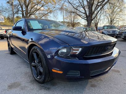 Used 2011 Ford Mustang V6 2dr Fastback