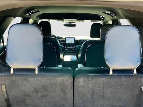 Used 2024 Ford Explorer ST-Line w/ Class IV Trailer Tow Package image 28