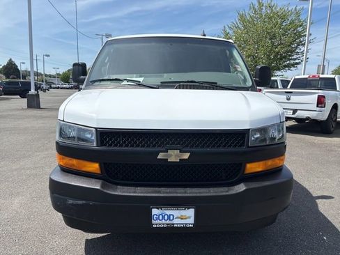 Used 2021 Chevrolet Express 2500 Extended w/ Driver Convenience Package RWD image 8