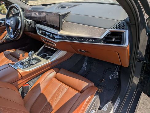 Used 2025 BMW ALPINA XB7 AWD/4WD image 9