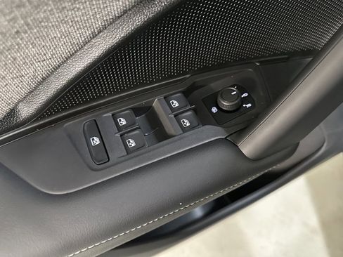New 2026 Volkswagen Tiguan S FWD image 18