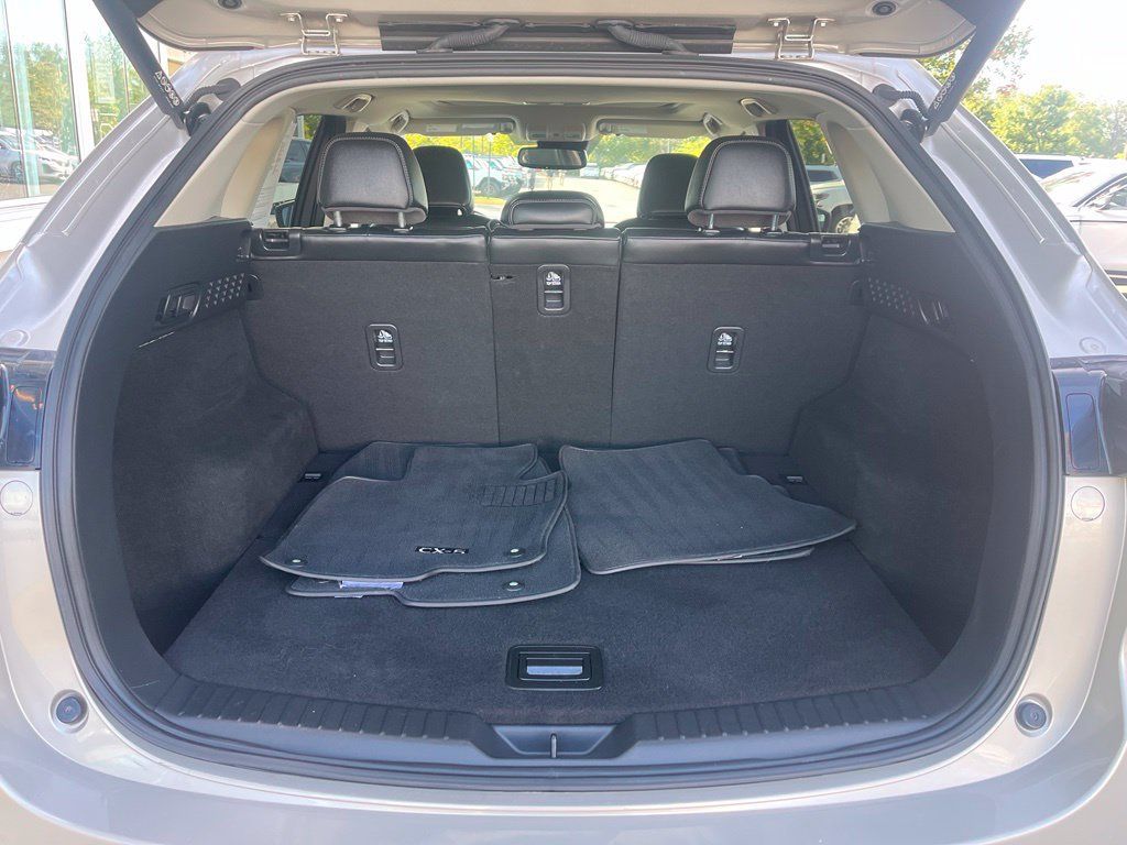 Used 2025 MAZDA CX-5 AWD 2.5 S w/ Preferred Package image 12