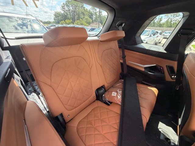 Used 2026 BMW X7 xDrive40i w/ M Sport Package AWD/4WD image 23