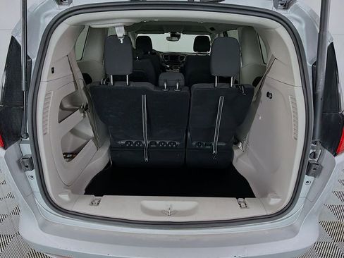 Used 2024 Chrysler Voyager LX FWD image 27