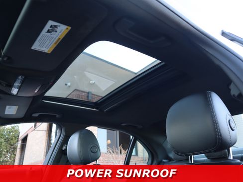 Used 2019 Mercedes-Benz C 300 Sedan image 23