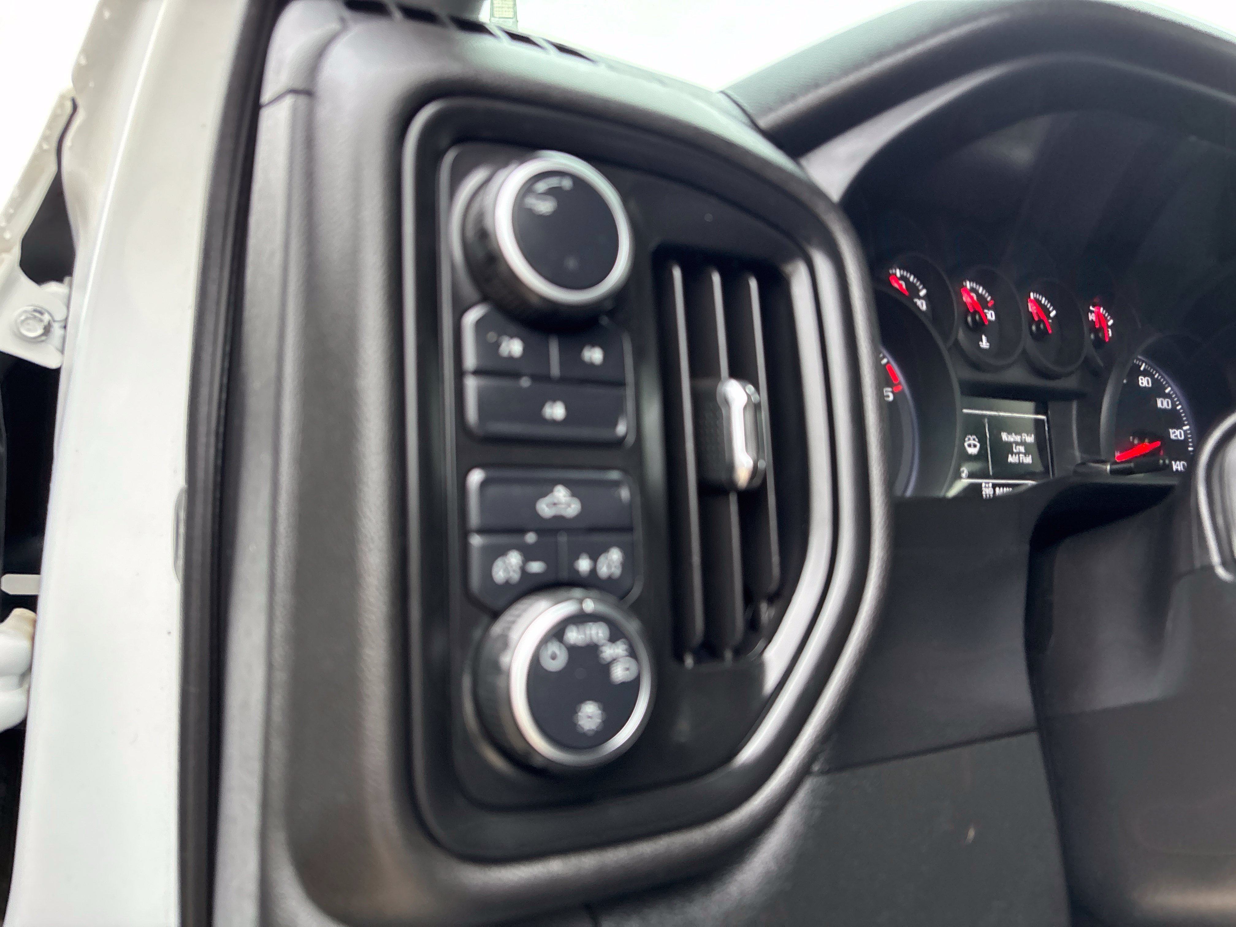 Used 2020 Chevrolet Silverado 2500 W/T AWD/4WD image 25