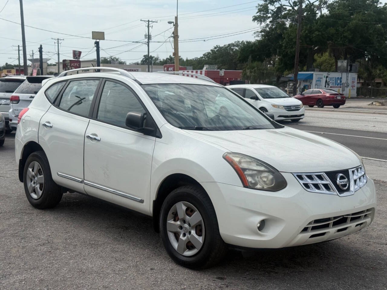 Used 2015 Nissan Rogue S w/ Convenience Package AWD/4WD image 3