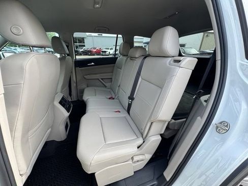 Certified 2023 Volkswagen Atlas SE AWD/4WD image 10