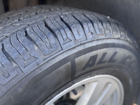 Used 2010 Ford Edge SE image 56