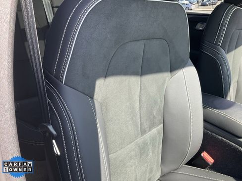 Used 2023 Volvo XC40 Recharge Plus image 64