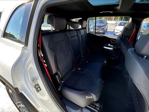 Used 2025 Mercedes-Benz GLB 35 AMG 4MATIC image 20