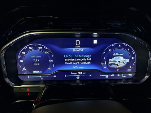 Used 2023 Chevrolet Silverado 1500 RST w/ Z71 Off-Road Package image 13