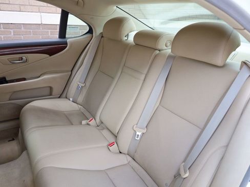 Used 2009 Lexus LS 460 image 22