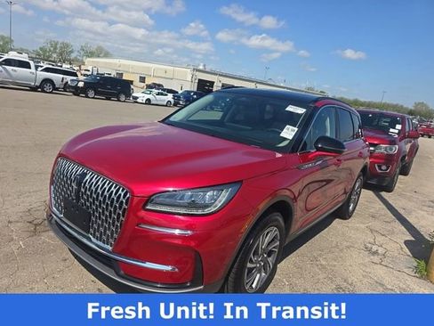 Used 2025 Lincoln Corsair AWD w/ Equipment Group 101A image 1