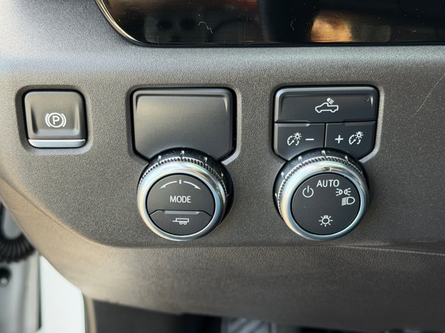 Used 2024 GMC Sierra 1500 SLE RWD image 33