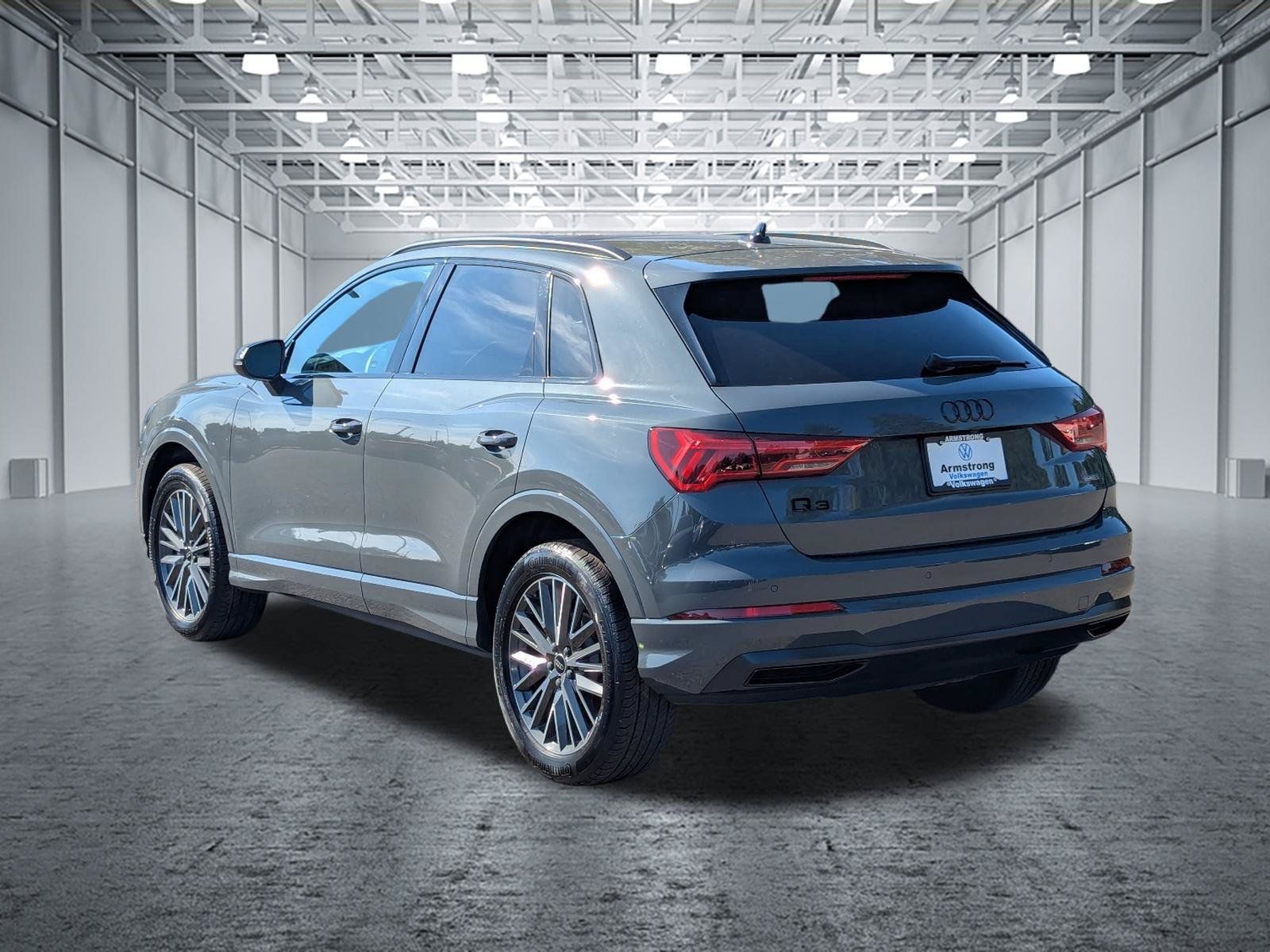 Used 2024 Audi Q3 2.0T Premium AWD/4WD image 3