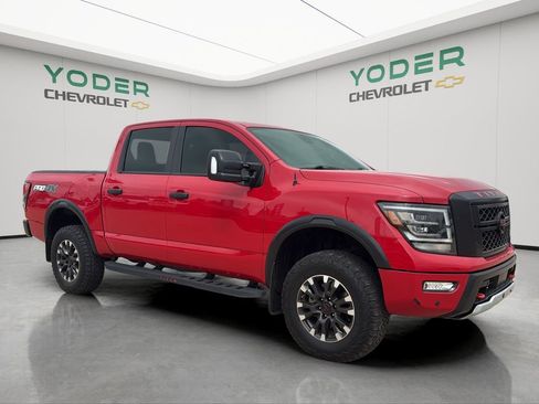Used 2021 Nissan Titan PRO-4X w/ Pro-4x Convenience Package AWD/4WD image 2