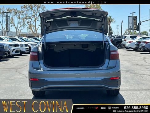 Used 2025 Volkswagen Jetta Sport FWD image 15