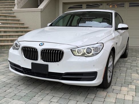 Used 2014 BMW 535i Gran Turismo xDrive w/ Premium Package image 32