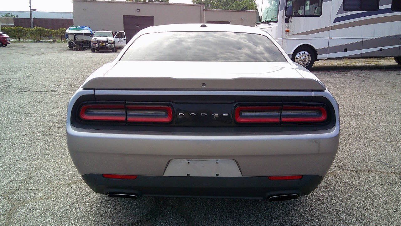 Used 2015 Dodge Challenger SXT Plus RWD image 7