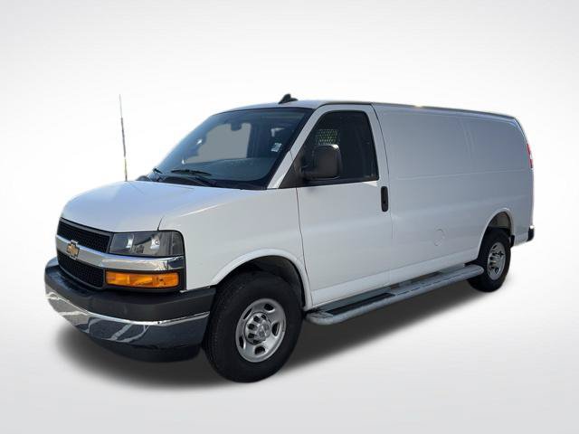 Used 2025 Chevrolet Express 2500 w/ Driver Convenience Package RWD image 14